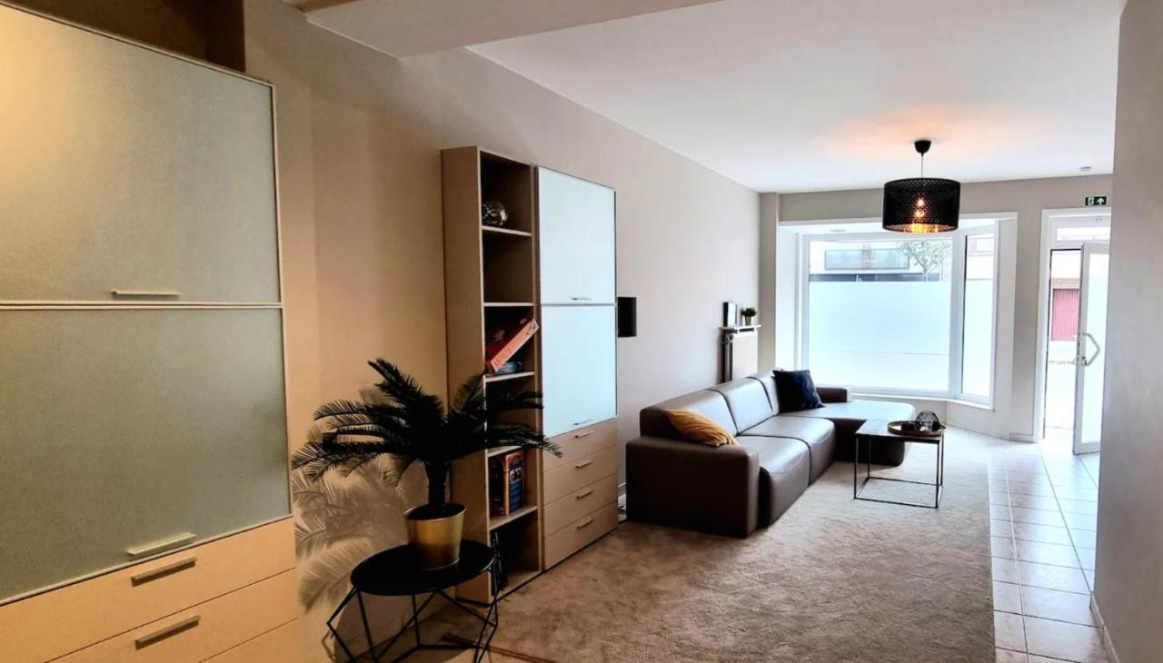 Familie Appartement Hartje Knokke Met Optie Parking Exteriör bild