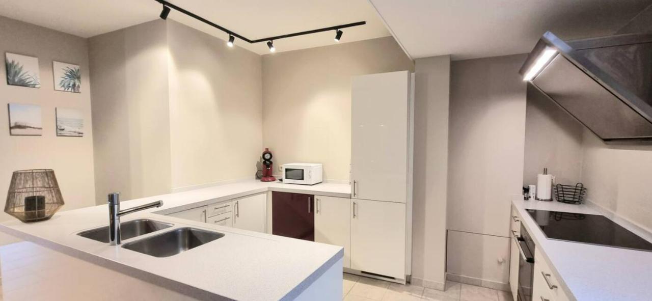 Familie Appartement Hartje Knokke Met Optie Parking Exteriör bild