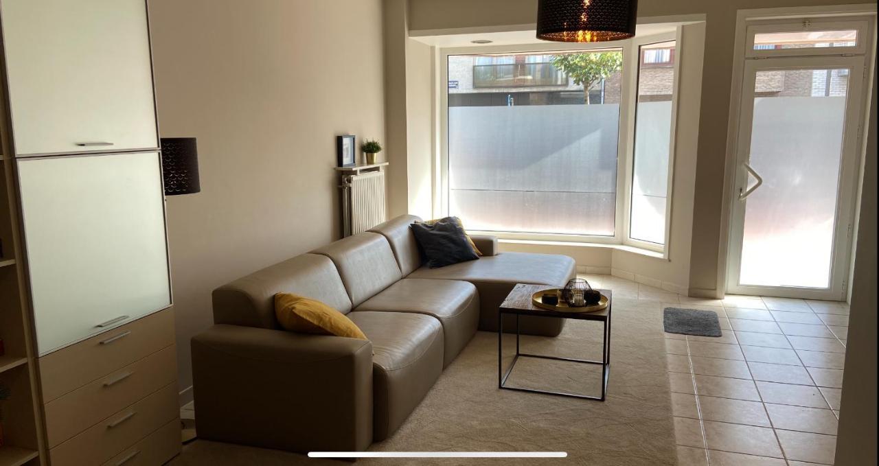 Familie Appartement Hartje Knokke Met Optie Parking Exteriör bild