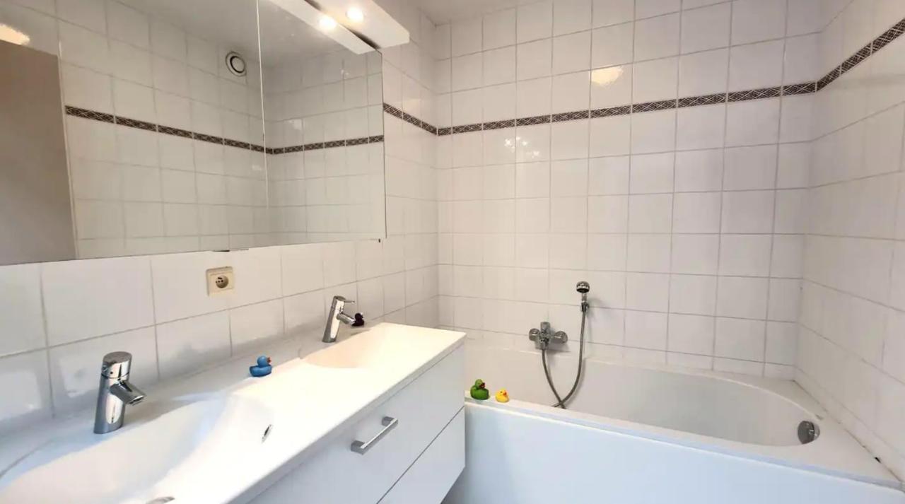Familie Appartement Hartje Knokke Met Optie Parking Exteriör bild